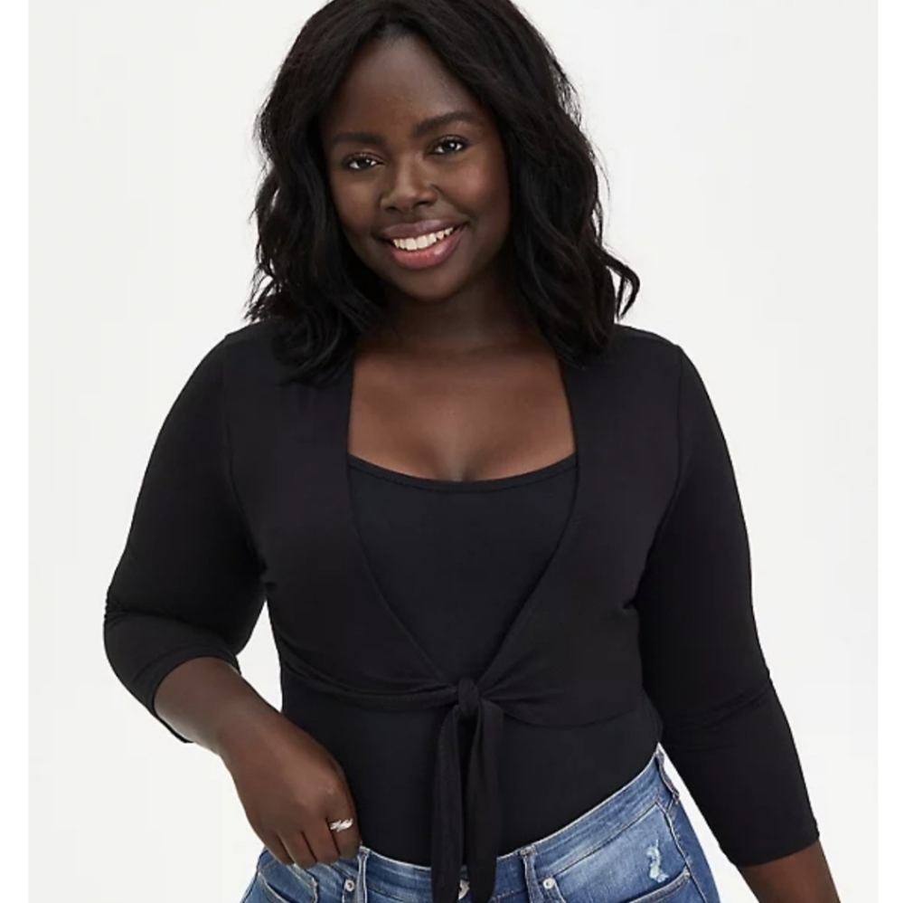 Torrid crop long sleeve NWT $20